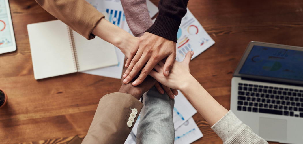 Maximize Your Earnings: Unlocking the Power of UpMyChain's Refer and Earn Program
